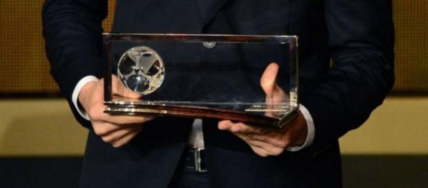 Vidéo : les trois buts finalistes du Prix Puskás 2015 - France 24 - france24.com Vidéo : les trois buts finalistes du Prix Puskás 2015 - France 24 - france24.com