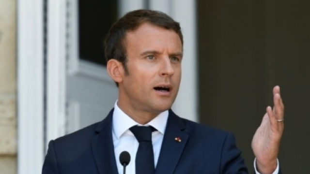 Macron achève sa tournée à l'Est en renforçant la pression sur la ... - liberation.fr