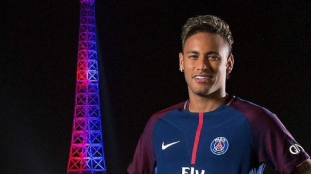 Neymar, il nuovo Re Sole di Francia.