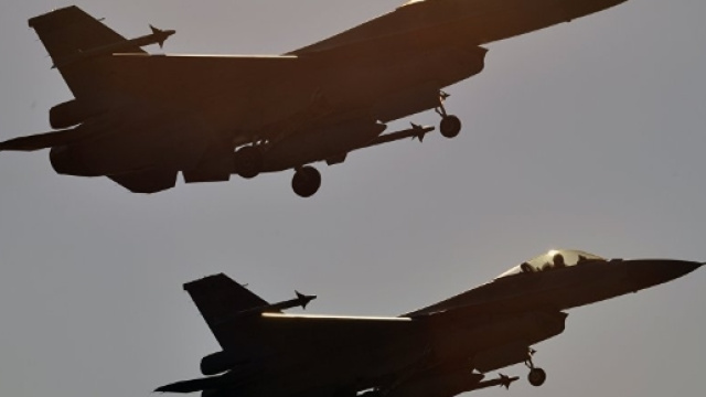 USA dislocano 12 caccia F-16 in base militare in Sud Corea ... - sputniknews.com