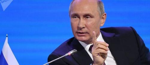 Putin: la economía rusa superó la crisis y sigue creciendo ... - sputniknews.com