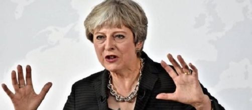 Theresa May a Firenze tranquillizza gli italiani in UK