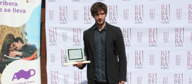 El actor Quim Gutiérrez recibe su reconocimiento como embajador de Ribera del Duero El actor Quim Gutiérrez recibe su reconocimiento como embajador de Ribera del Duero