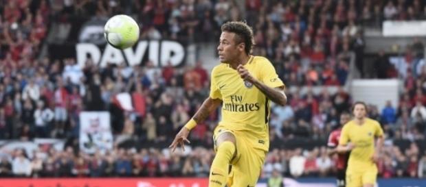 Guingamp-PSG : Première réussie pour Neymar - bfmtv.com Guingamp-PSG : Première réussie pour Neymar - bfmtv.com