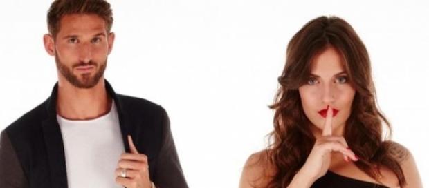 Secret Story 11 : Comment Julie a-t-elle réagi après que Charles est rompu en direct avec elle ? Secret Story 11 : Comment Julie a-t-elle réagi après que Charles est rompu en direct avec elle ?