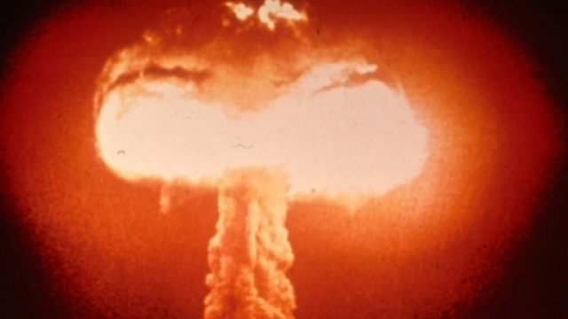 Explosion nucl&eacute;aire. Photo de la FEMA (U.S. Federal Emergency Management Agency).