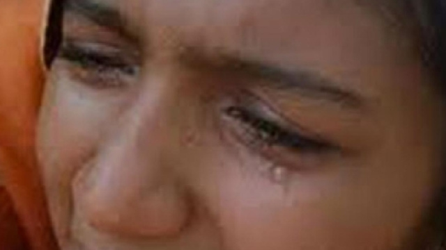 Padre pakistano uccide le figlie di 20 e 10 anni.