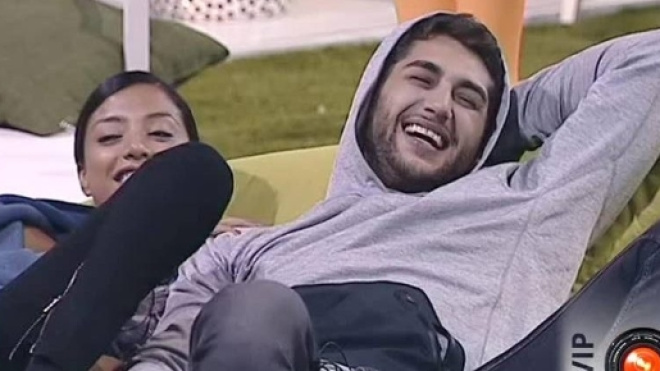 Jeremias Rodriguez insulta Simona Izzo