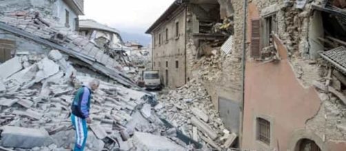 Terremoto, scoperta finta raccolta fondi per Amatrice: è una truffa - today.it