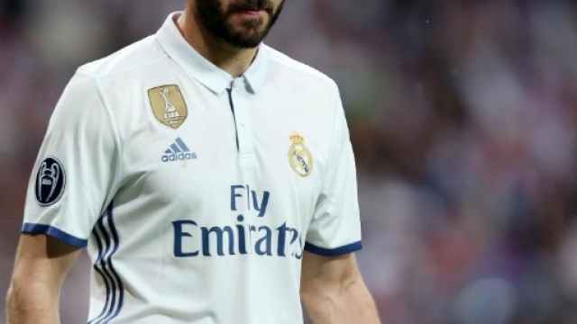 Benzema victime d'un accident de voiture