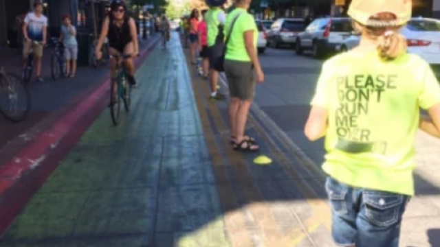 Dissuasori umani per difendere piste ciclabili in Boise