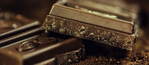 Dark chocolate has many healthy benefits. Image via Pixabay.com
