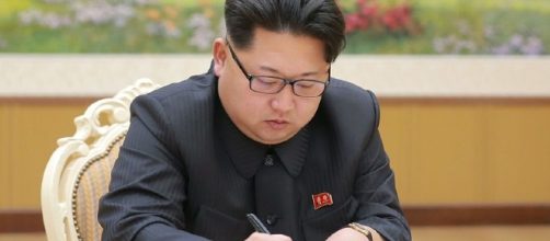 Kim Jong-un, lettera ai governi del mondo: 'Fermate Donald Trump o sarà il disastro nucleare'