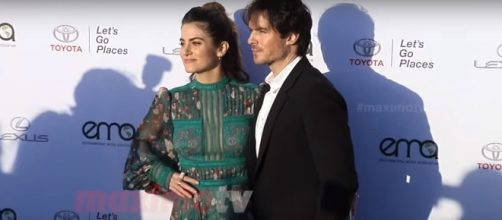 Nikki Reed and Ian Somerhalder's arrival at the 2017 EMA on Saturday. (YouTube/MaximoTV)