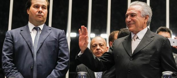 Rodrigo Maia blinda Temer e OAB aciona STF para forçar a análise de impeachment Rodrigo Maia blinda Temer e OAB aciona STF para forçar a análise de impeachment