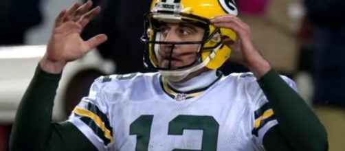 Aaron Rodgers and the Packers face the Bears tonight on TNF. [Image via YouTube]