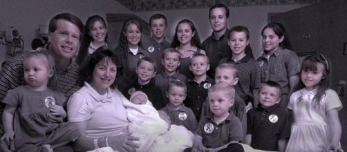 Duggar girls lawsuit may be dropped. [Image Credit:TLC "19 Kids and Counting"/YouTube]