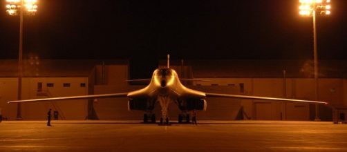 the B-1 bomber of the US Airforce. [Image via pixabay.com/en/bomber-aircraft-military-b1b-846274]