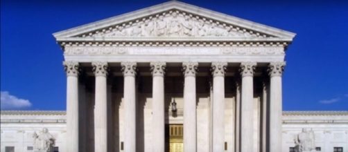 United States Supreme Court building. (Image from OneMinuteClass/Youtube)