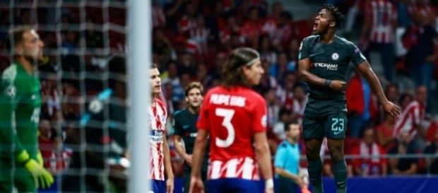 Batshuayi marcó uno de los goles más importantes de su joven carrera. The Guardian.co.uk. Batshuayi marcó uno de los goles más importantes de su joven carrera. The Guardian.co.uk.