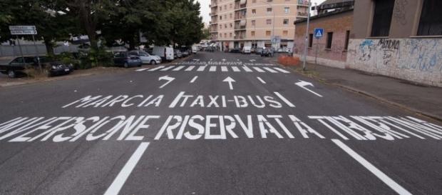 Roma, il pasticcio dei nuovi segnali a Portonaccio: la corsia ... - ilmessaggero.it Roma, il pasticcio dei nuovi segnali a Portonaccio: la corsia ... - ilmessaggero.it