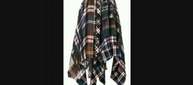 Sacai e la sua gonna scozzese molto glam. Sacai e la sua gonna scozzese molto glam.