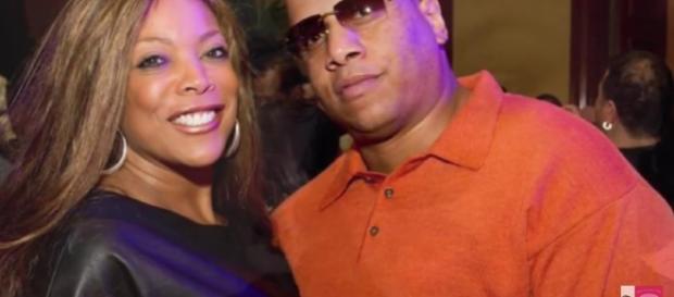 Wendy William's husband Kevin Hunter is allegedly keeping a mistress for 10 years./Pictured GEMSpotTV/YouTube Wendy William's husband Kevin Hunter is allegedly keeping a mistress for 10 years./Pictured GEMSpotTV/YouTube