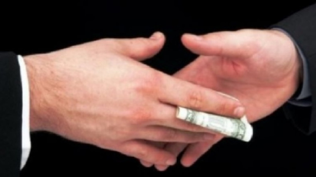LA MEGABALLA DEI 60 MILIARDI DI CORRUZIONE IN ITALIA. | icebergfinanza - finanza.com