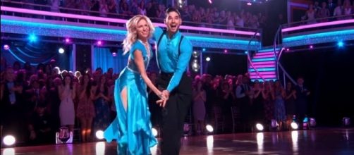 Alan Bersten and Debbie Gibson [Image Credit: Dancing With The Stars / YouTube screencap]