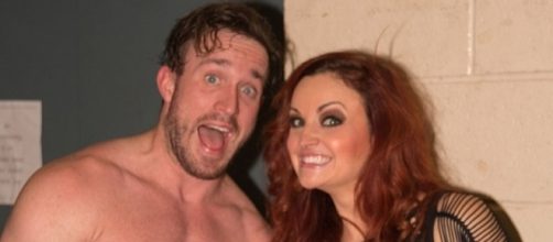 Kanellis and Bennett will become parents in early 2018 - [Image by Tabercil via Wikimedia Commons]