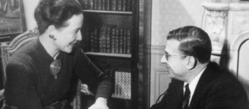 Simone de Beauvoir (izquierda) y Jean-Paul Sartre (derecha).