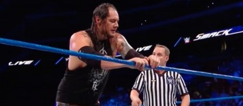 'The Lone Wolf' Baron Corbin took on 'The Perfect 10' Tye Dillinger in a match on the latest 'SmackDown Live' episode. [Image via WWE/YouTube]
