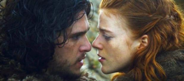 Kit Harington and Rose Leslie - YouTube screenshot | Access Hollywood/https://www.youtube.com/watch?v=ZW87gKACKbQ Kit Harington and Rose Leslie - YouTube screenshot | Access Hollywood/https://www.youtube.com/watch?v=ZW87gKACKbQ