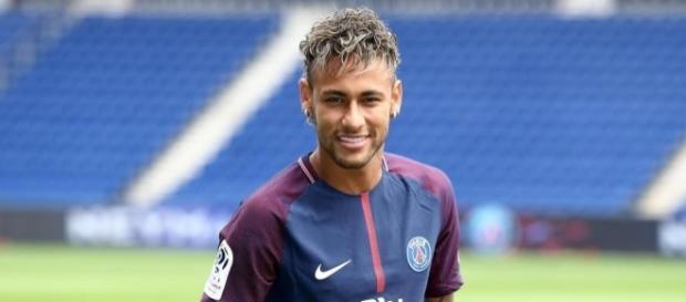 Neymar drague déjà l'attaquant qu'il veut à ses côtés au PSG - thesun.co.uk Neymar drague déjà l'attaquant qu'il veut à ses côtés au PSG - thesun.co.uk