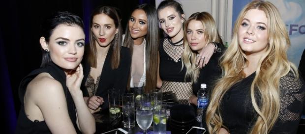Pretty Little Liars cast with Bella Thorne. Photo: ABC/Heidi Gutman/Creative Commons Pretty Little Liars cast with Bella Thorne. Photo: ABC/Heidi Gutman/Creative Commons