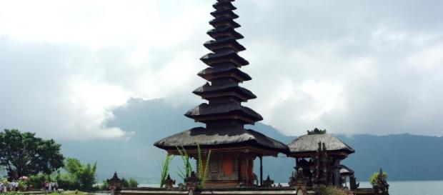 Tourist volcano scare (Image via Pixabay) Tourist volcano scare (Image via Pixabay)