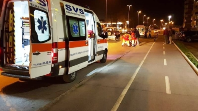 Violento incidente stradale: coinvolti un uomo ed un ragazzo.