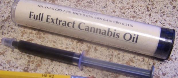 Vapors from cannabis extracts contains cancer-causing chemicals- Stephen Charles Thompson/ Wikimedia Commons Vapors from cannabis extracts contains cancer-causing chemicals- Stephen Charles Thompson/ Wikimedia Commons