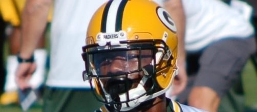 Ty Montgomery [Image by Kyle Engman|Wikimedia Commons| Cropped | CC BY- 2.0 ]