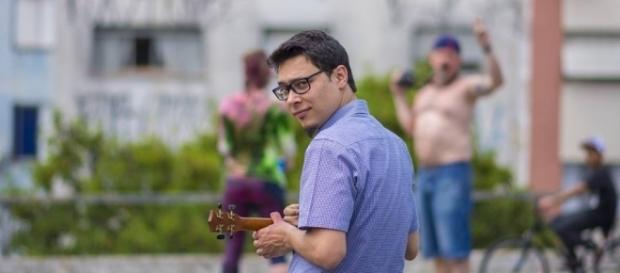 Conheça o trabalho do músico e psicólogo Lucas Adon Conheça o trabalho do músico e psicólogo Lucas Adon