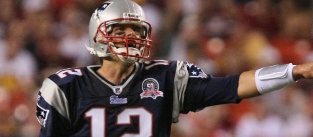 New England Patriots need to realize Tom Brady hits may factor in soon/ photo by Keith Allison via Flickr New England Patriots need to realize Tom Brady hits may factor in soon/ photo by Keith Allison via Flickr