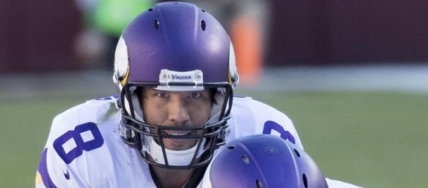 Sam Bradford, Vikings at Redskins. (Image Credit: Keith Allison |Flickr| Cropped | CC BY-SA 2.0) Sam Bradford, Vikings at Redskins. (Image Credit: Keith Allison |Flickr| Cropped | CC BY-SA 2.0)
