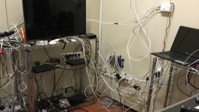 La centrale pirata di pay tv si trovava in un garage nel Nocerino