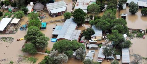 Text messages aim to save lives in flood-prone African areas ... - voicesofafrica.co.za