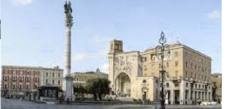 La stupenda Piazza Sant'Oronzo, a Lecce.