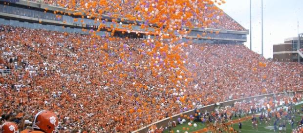 Biggest storylines following week 1 of college football - Photo: Wikimedia Commons (JAG) Biggest storylines following week 1 of college football - Photo: Wikimedia Commons (JAG)