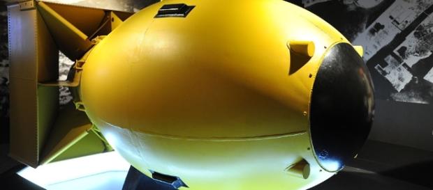 File:"Fat Man" Nuclear Bomb Mockup - Flickr - euthman.jpg ... - wikimedia.org File:"Fat Man" Nuclear Bomb Mockup - Flickr - euthman.jpg ... - wikimedia.org