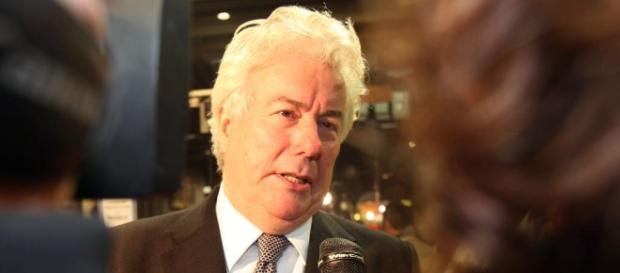 L'autore di 'La colonna di fuoco', Ken Follett. L'autore di 'La colonna di fuoco', Ken Follett.