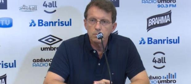 Odorico Roman em entrevista no Grêmio Odorico Roman em entrevista no Grêmio