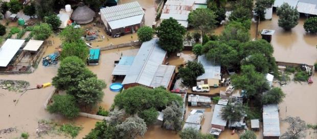 Text messages aim to save lives in flood-prone African areas ... - voicesofafrica.co.za Text messages aim to save lives in flood-prone African areas ... - voicesofafrica.co.za